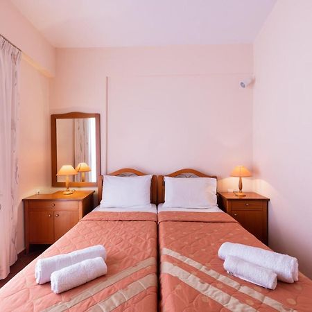 Bisti Guesthouse 埃尔米奥尼 外观 照片